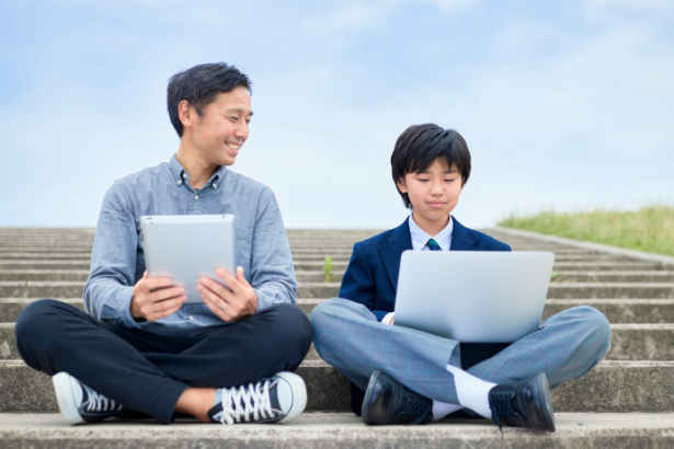 Teciomar Abila analisa como as tecnologias educacionais estão moldando as habilidades do futuro.