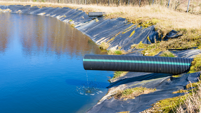 Com processos rigorosos e sustentáveis, a Versa Engenharia Ambiental Ltda garante o tratamento seguro do chorume e a preservação da água.