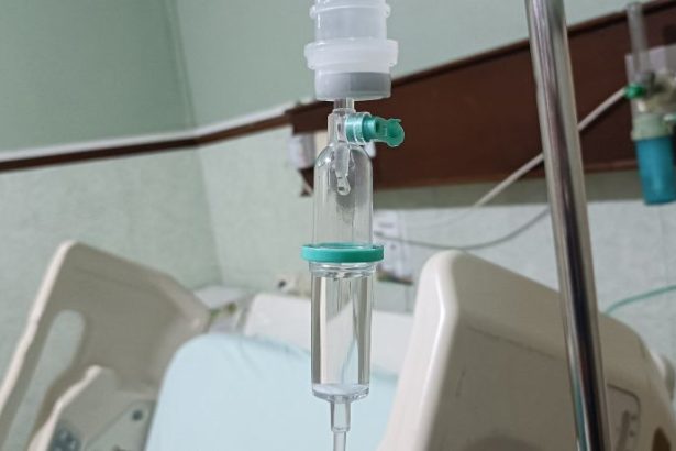 Surto de intoxicação alimentar em Pombal: mais de 80 pessoas são atendidas e pizzaria é interditada