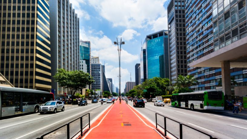 Manifestação de Extrema Direita na Paulista Reúne Menor Público e Indica Mudança de Cenário Político