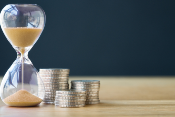 Seis em cada dez brasileiros já sentem a inteligência artificial economizando tempo no trabalho